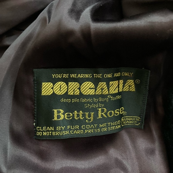 🛑SOLD🛑VINTAGE Borgazia Penny Lane Fur Coat - Picture 3 of 3